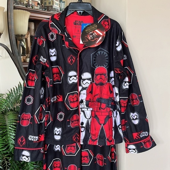 Brand New Disney 2-Piece Star Wars Storm Trooper Pajama Set Long Sleepwear - Picture 2 of 14